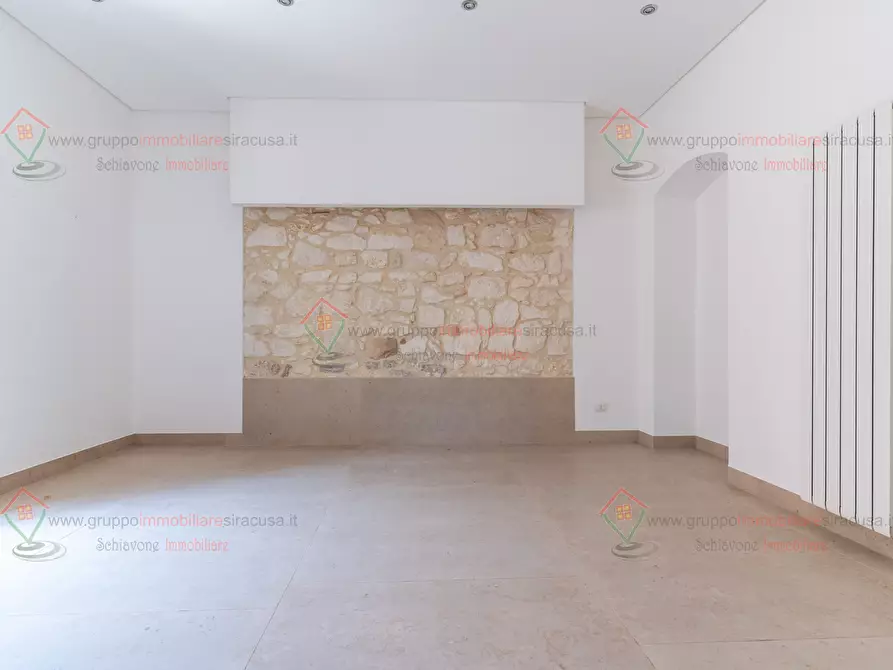 Immagine 5 di Quadrilocale in vendita  a Siracusa