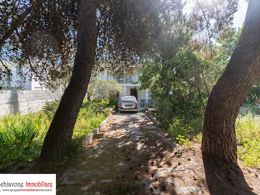 Immagine 4 di Villa in vendita  a Siracusa