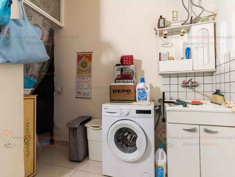 Immagine 11 di Trilocale in vendita  a Siracusa