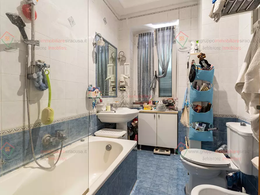 Immagine 8 di Trilocale in vendita  a Siracusa