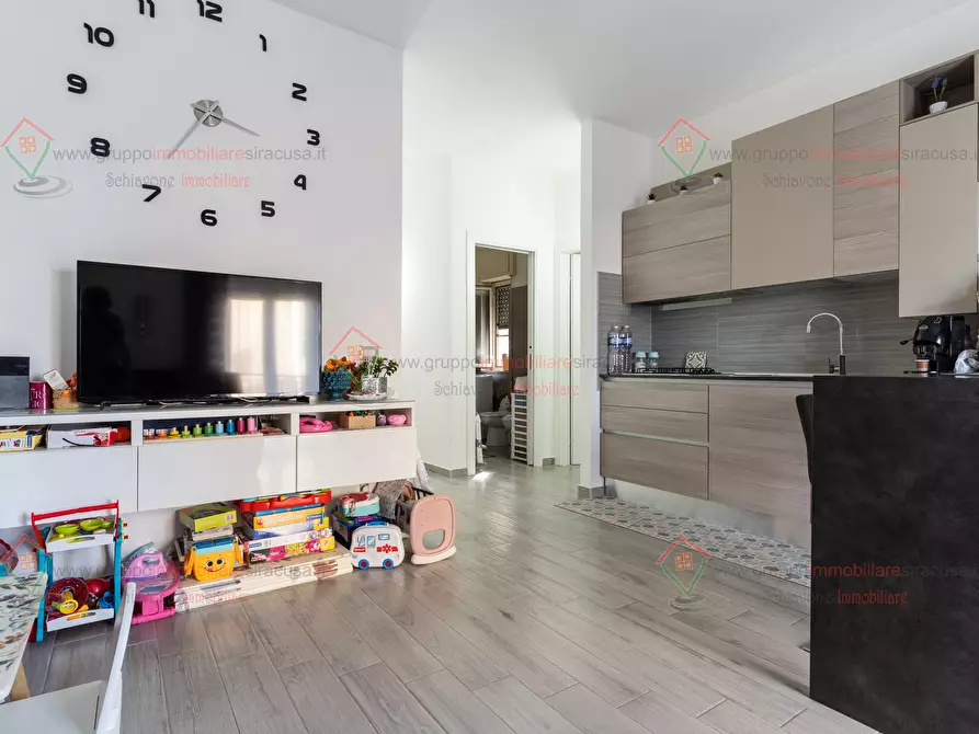 Immagine 1 di Trilocale in vendita  a Siracusa