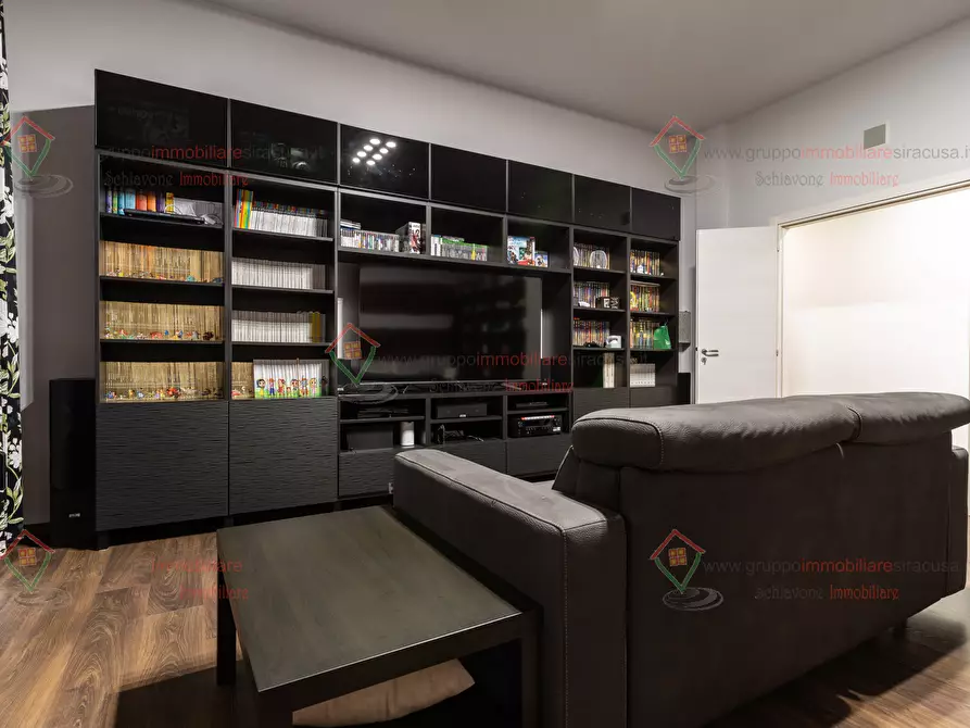 Immagine 11 di Pentalocale in vendita  a Siracusa