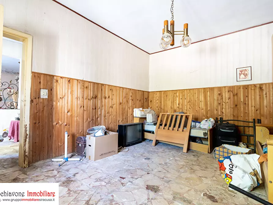 Immagine 35 di Villa in vendita  a Siracusa
