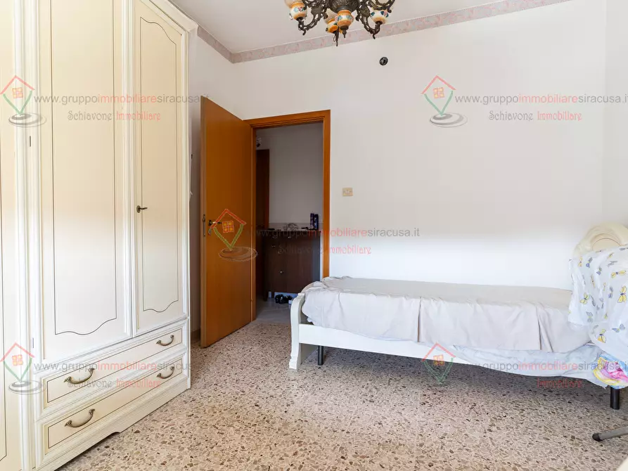 Immagine 11 di Trilocale in vendita  a Siracusa