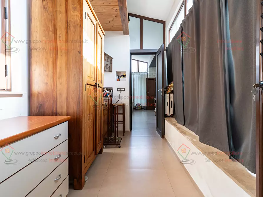 Immagine 45 di Villa in vendita  a Siracusa