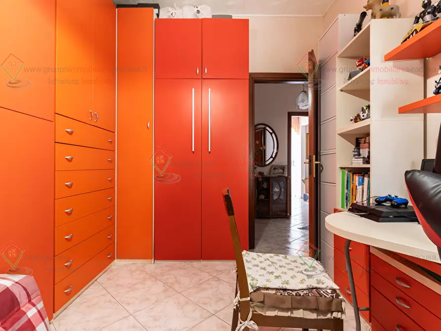 Immagine 18 di Trilocale in vendita  a Siracusa