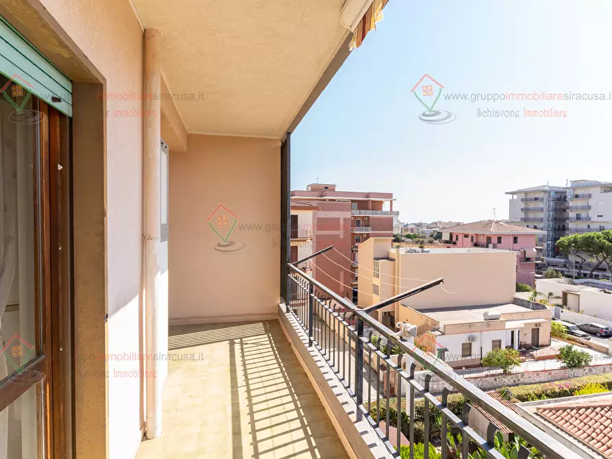 Immagine 29 di Pentalocale in vendita  a Siracusa