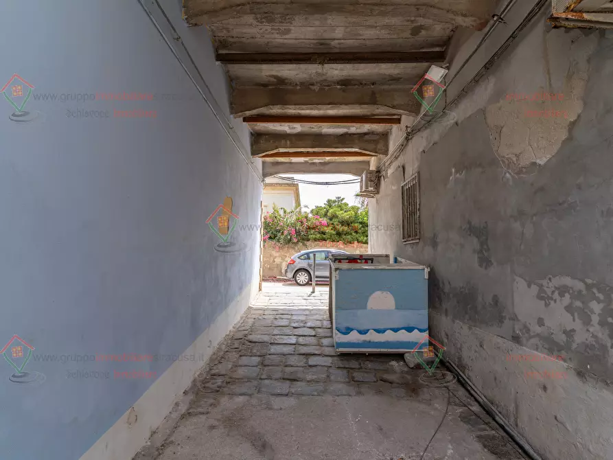 Immagine 17 di Trilocale in vendita  a Siracusa