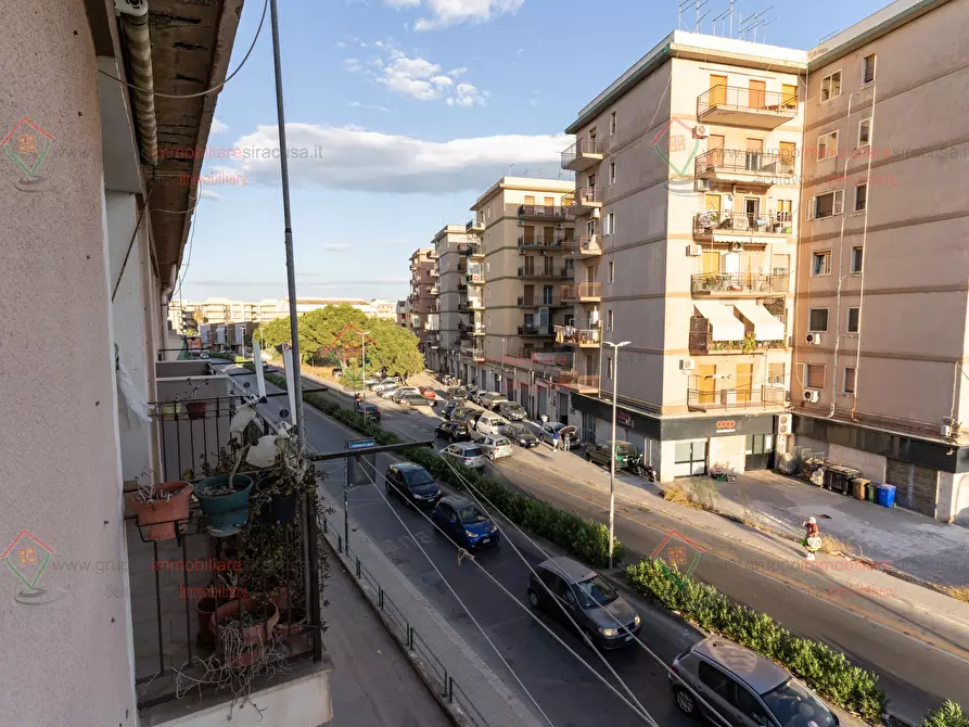 Immagine 18 di Trilocale in vendita  a Siracusa