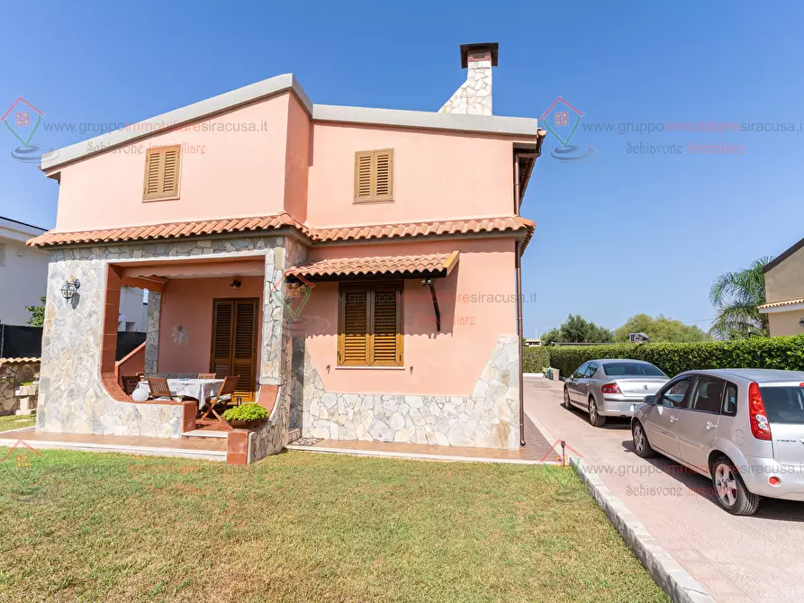 Immagine 29 di Villa in vendita  a Siracusa