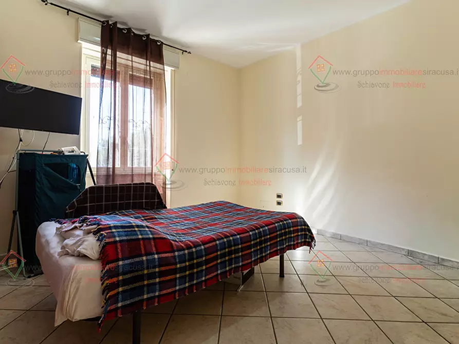 Immagine 11 di Quadrilocale in vendita  a Siracusa