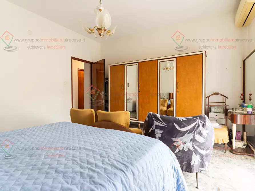 Immagine 21 di Pentalocale in vendita  a Siracusa