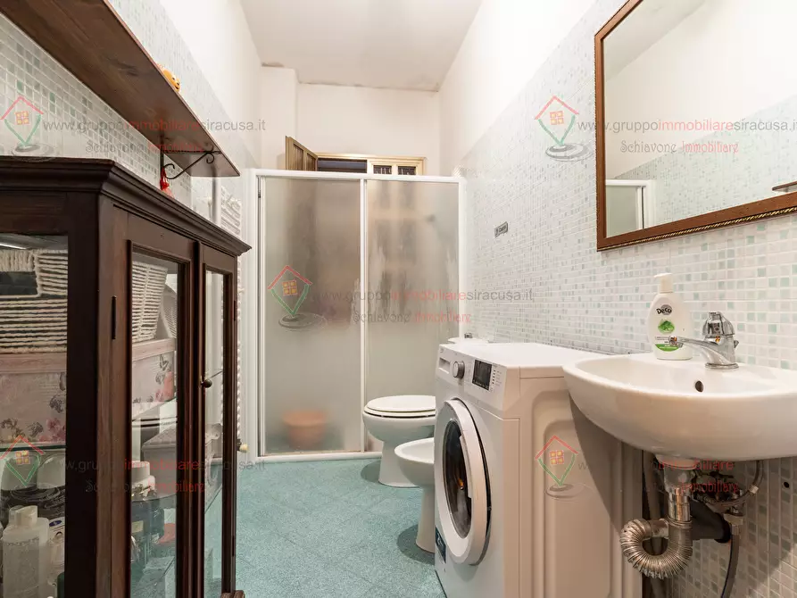 Immagine 40 di Villa in vendita  a Siracusa