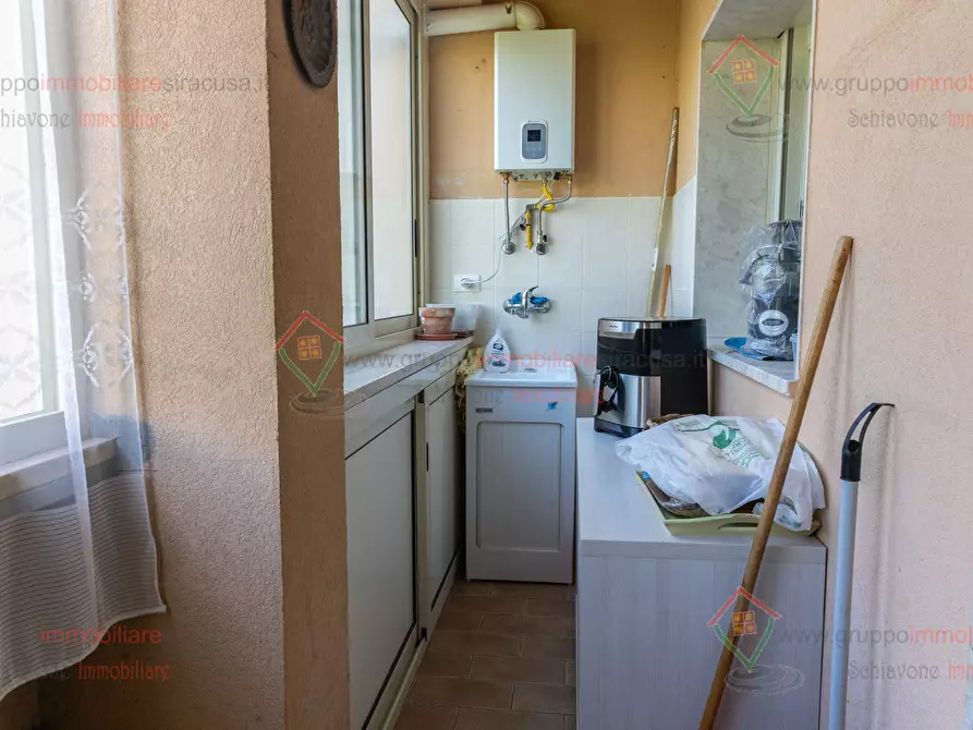 Immagine 18 di Quadrilocale in vendita  a Floridia