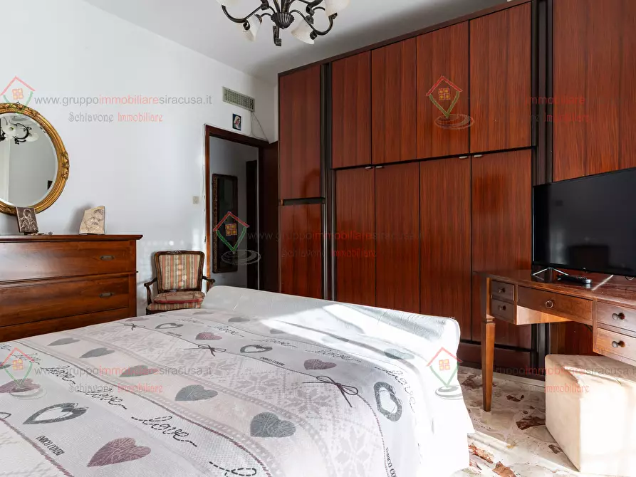 Immagine 10 di Trilocale in vendita  a Siracusa