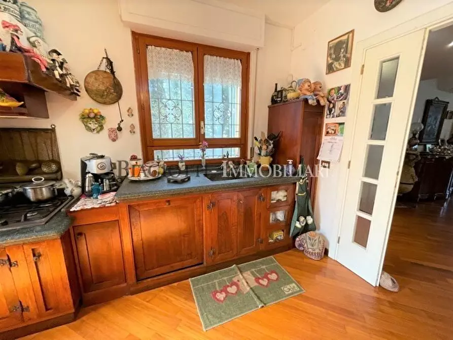 Immagine 15 di Casa semindipendente in vendita  a Livorno