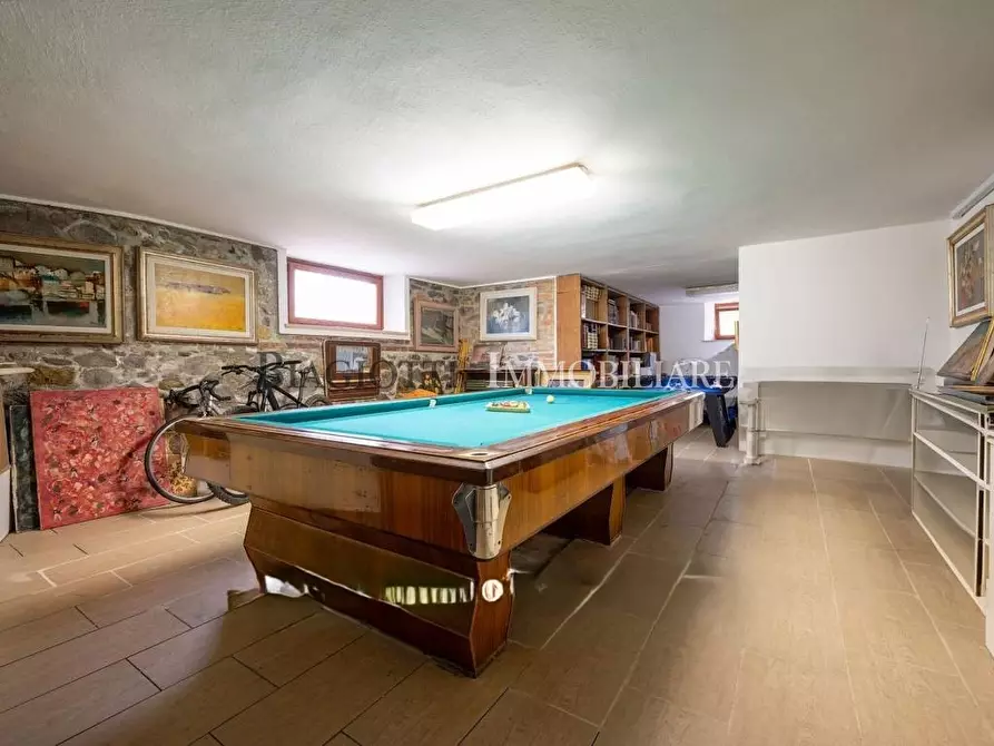 Immagine 15 di Villa in vendita  a Livorno