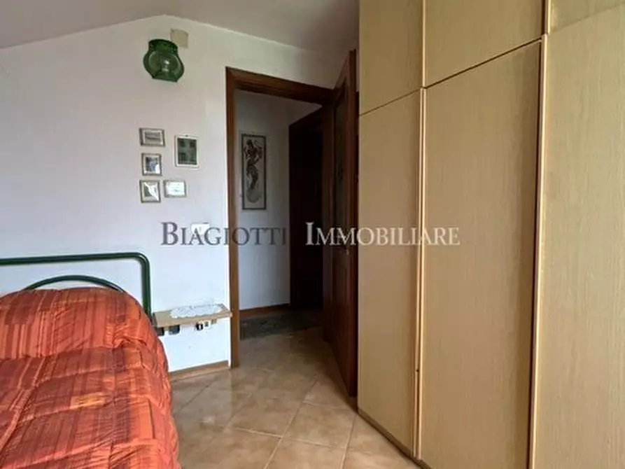 Immagine 27 di Trilocale in vendita  a Livorno