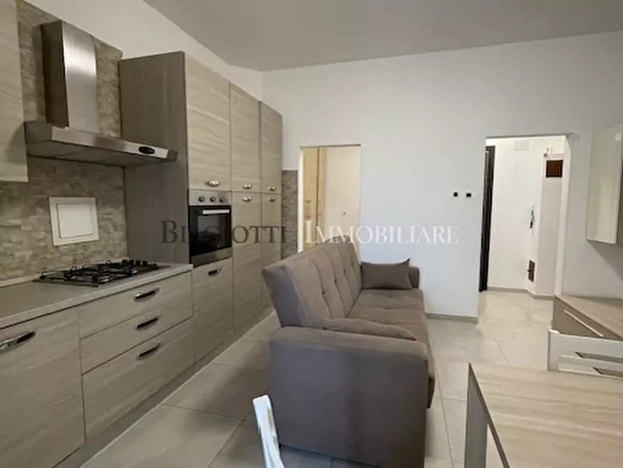 Immagine 4 di Trilocale in vendita  a Livorno