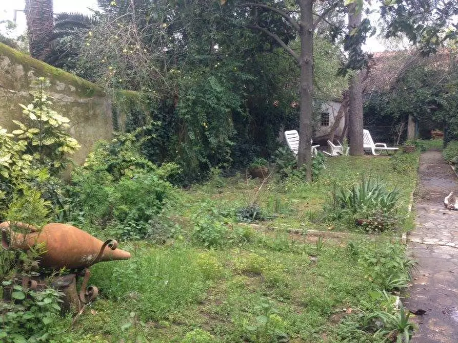 Immagine 24 di Casa semindipendente in vendita  a Livorno