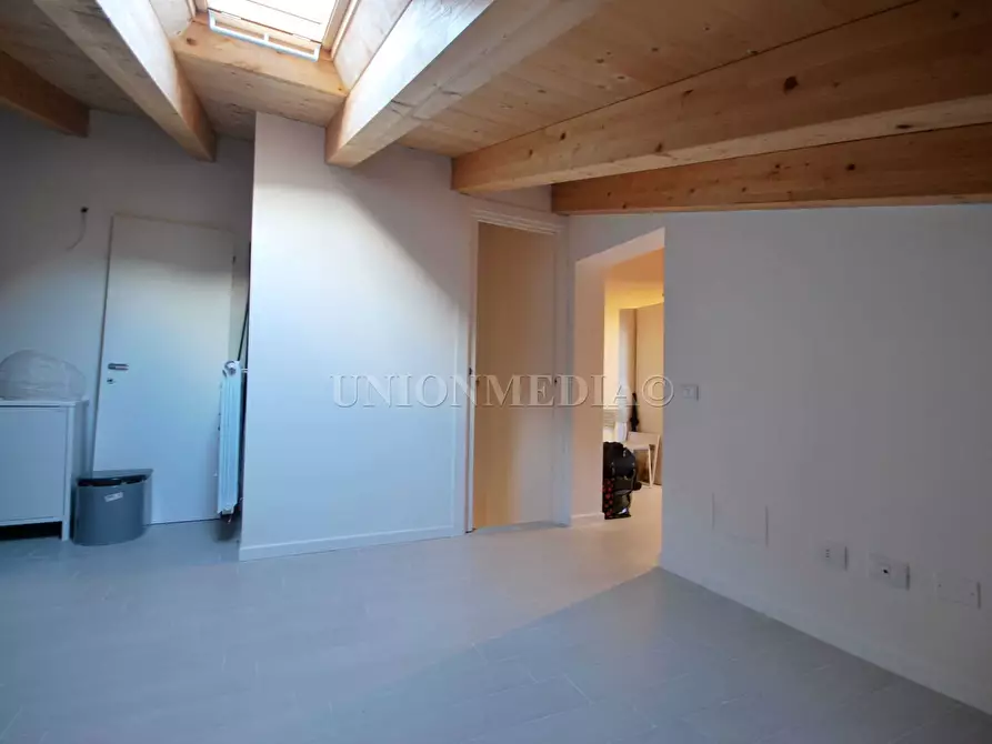 Immagine 24 di Appartamento in vendita  in Via Enrico Berlinguer a Santo Stefano Di Magra