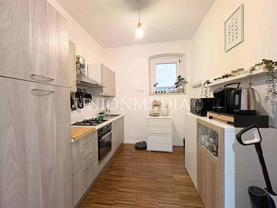 Immagine 11 di Appartamento in vendita  in piazza matteotti a Sarzana