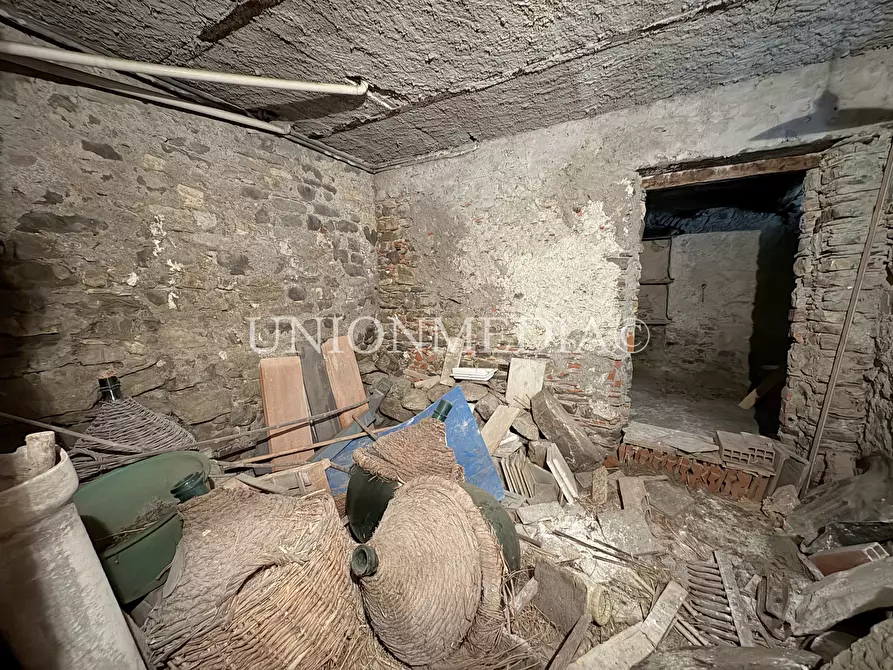 Immagine 23 di Casa semindipendente in vendita  in via giucano a Fosdinovo