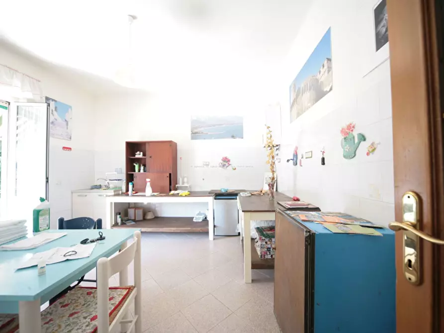 Immagine 12 di Casa indipendente in vendita  a Sarzana