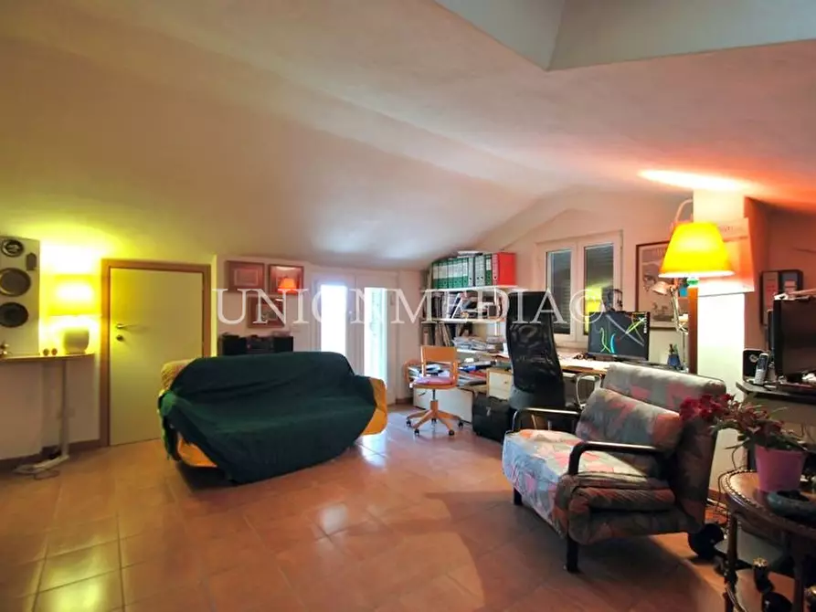 Immagine 69 di Villa in vendita  in Via cappuccini a Sarzana