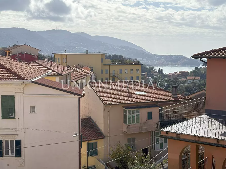 Immagine 1 di Porzione di casa in vendita  in Via Umberto Biancamano 88 a La Spezia
