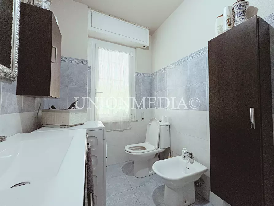 Immagine 21 di Appartamento in vendita  in via bradia a Sarzana