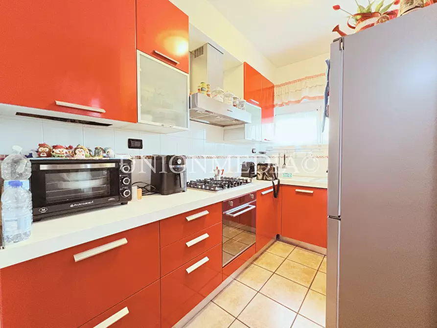 Immagine 6 di Appartamento in vendita  in via bradia a Sarzana