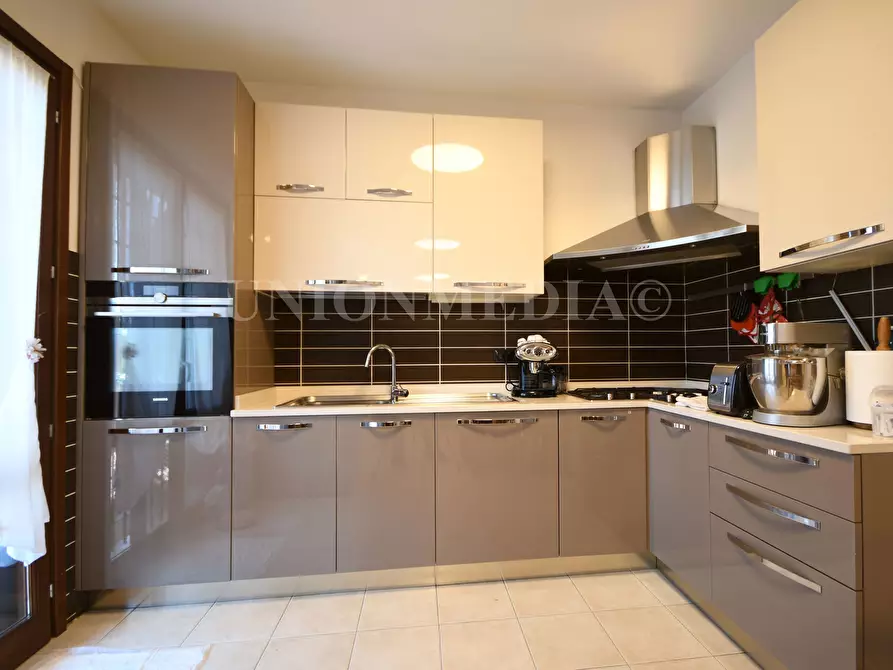 Immagine 7 di Villa in vendita  in Via sarzanello a Sarzana