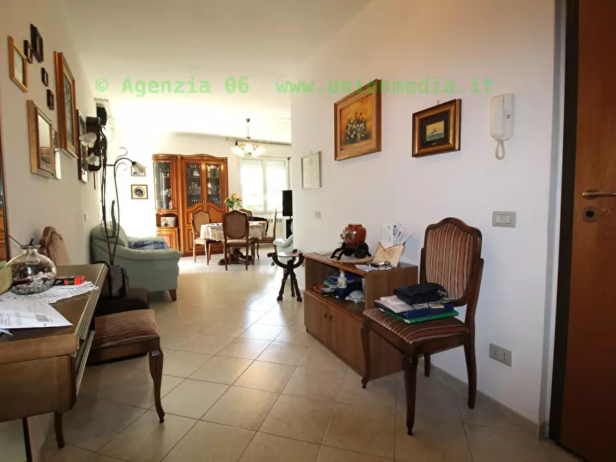 Immagine 1 di Appartamento in vendita  a Vezzano Ligure