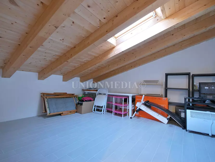 Immagine 9 di Appartamento in vendita  in Via Enrico Berlinguer a Santo Stefano Di Magra