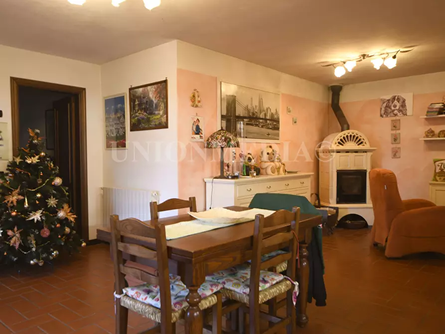 Immagine 31 di Villa in vendita  in Via caniparola a Fosdinovo