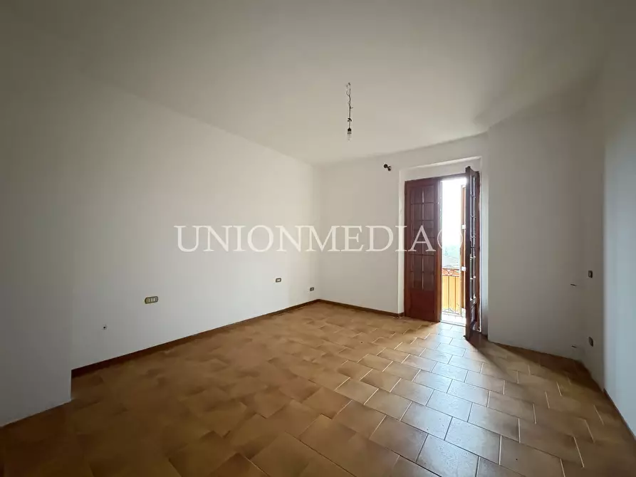 Immagine 3 di Casa bifamiliare in vendita  a Follo