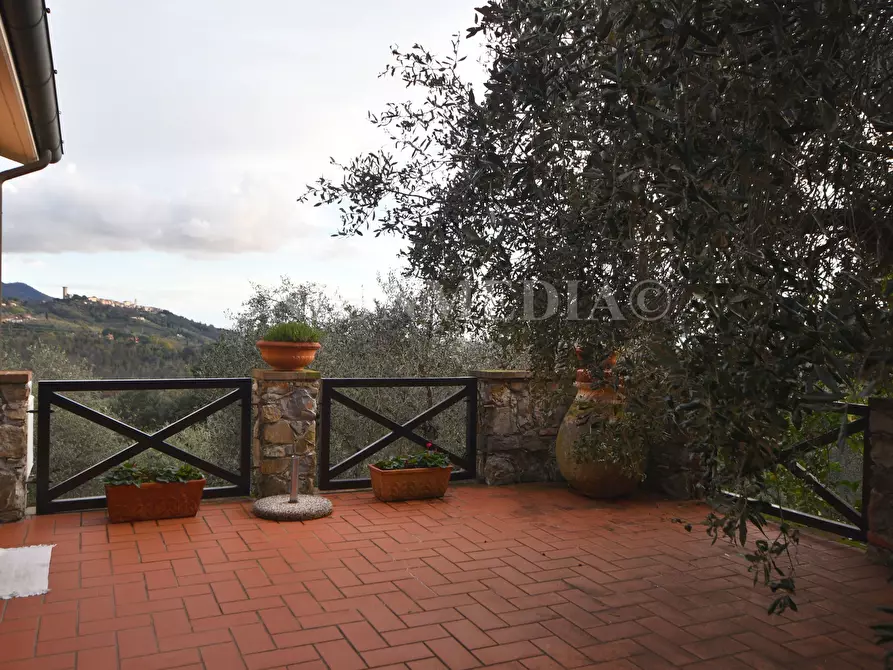 Immagine 6 di Villa in vendita  in Via caniparola a Fosdinovo