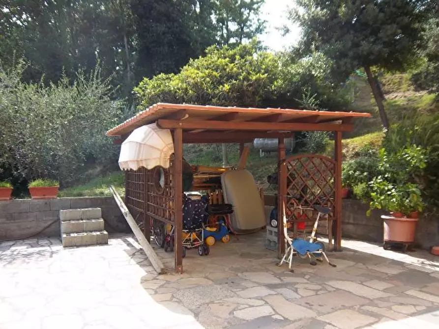 Immagine 16 di Villa in vendita  a Sarzana