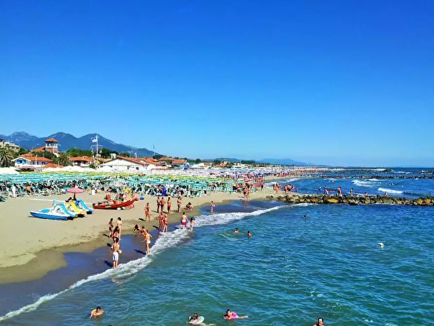 Immagine 23 di Appartamento in vendita  in Via togliatti a Ortonovo