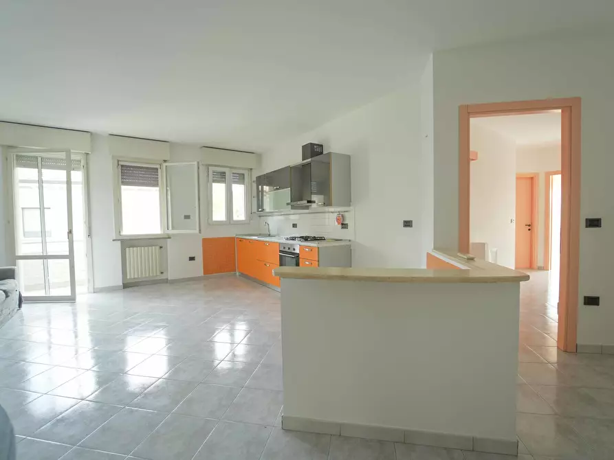 Immagine 3 di Quadrilocale in vendita  in Via Andrea Costa 133 a Santarcangelo Di Romagna