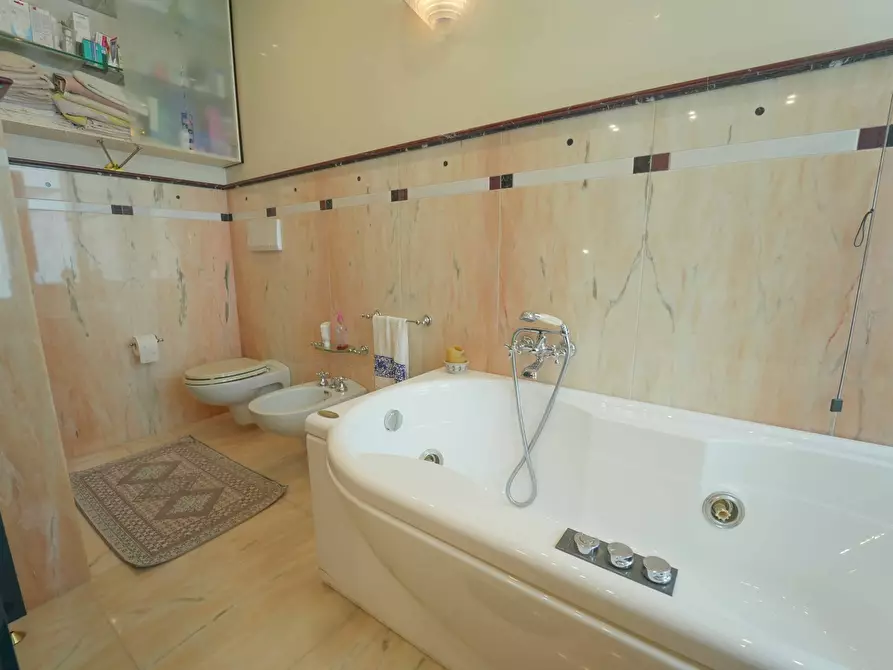 Immagine 21 di Villa in vendita  in Via Laerte Rolfini a Rimini