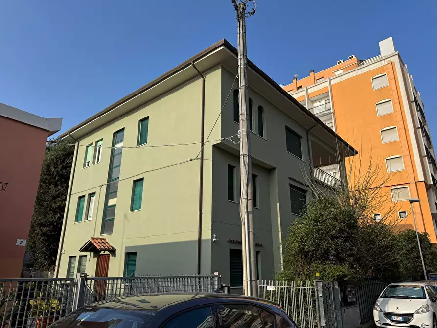 Immagine 28 di Trilocale in vendita  in Viale Carlo Goldoni 1 a Rimini