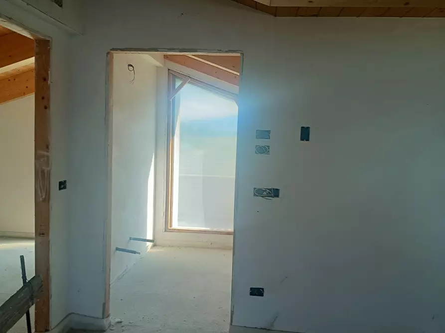 Immagine 14 di Casa bifamiliare in vendita  a Rimini