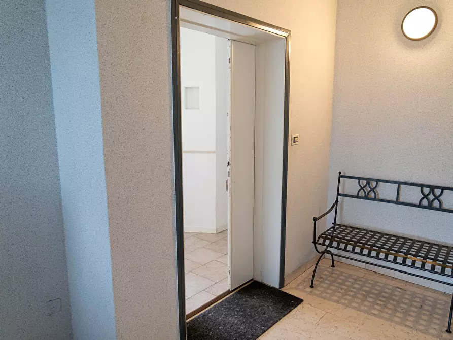 Immagine 33 di Quadrilocale in vendita  in via santerno a Rimini