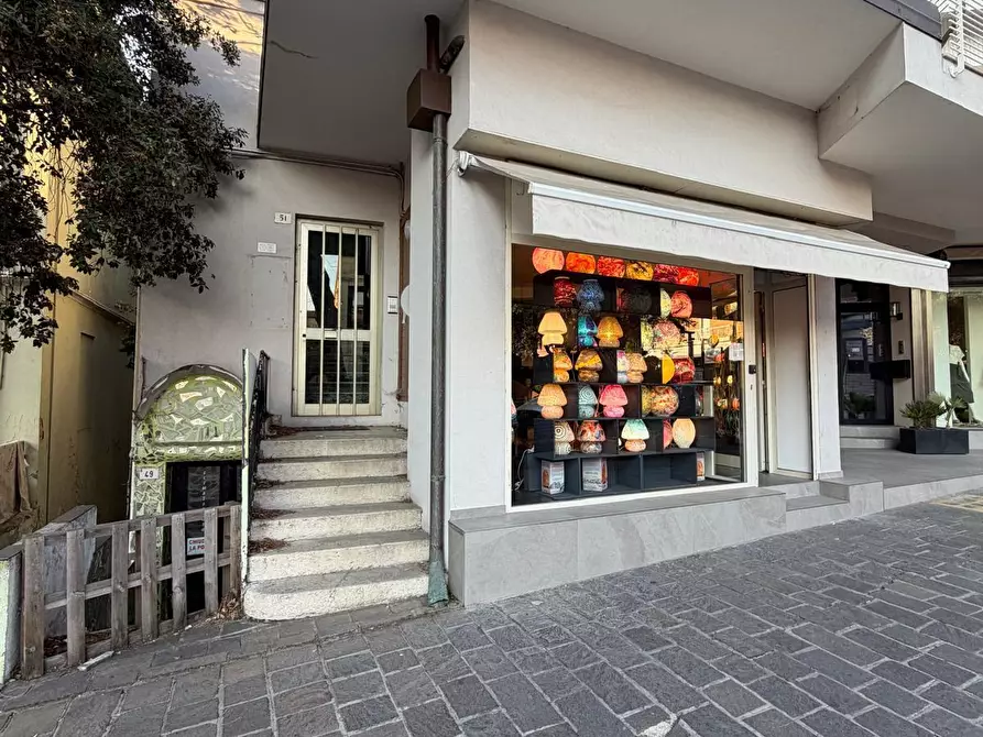 Immagine 5 di Pentalocale in vendita  in Via Cino Mancini 55 a Cattolica