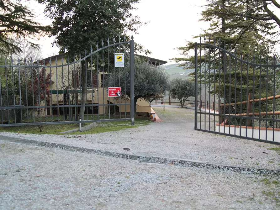 Immagine 13 di Villa in vendita  in Via Tomassini 18 a Borghi