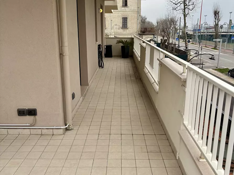 Immagine 23 di Quadrilocale in vendita  in Viale D'Annunzio 183/a a Riccione