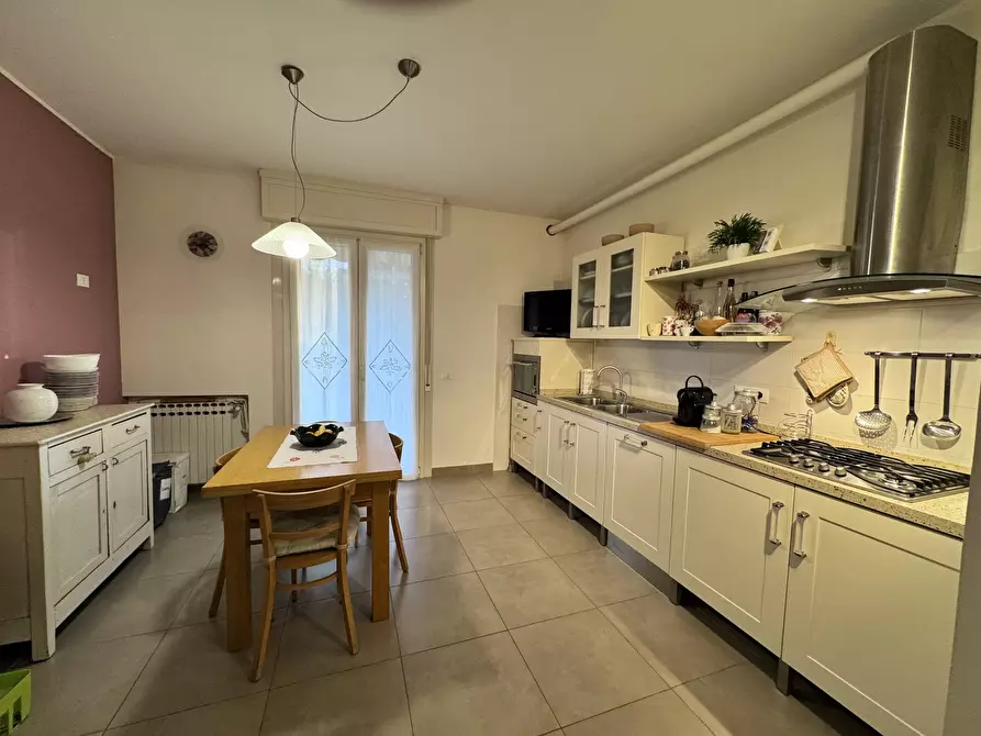 Immagine 9 di Quadrilocale in vendita  in Via San Vito 901 a Santarcangelo Di Romagna