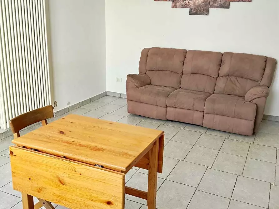 Immagine 5 di Trilocale in vendita  in Via Madonna del Fiore 8 a Borghi